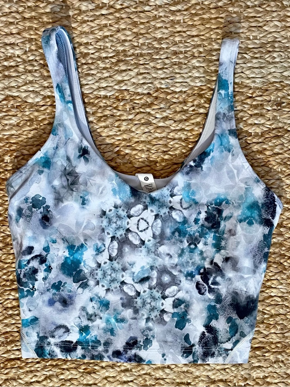 lululemon Abstract Floral Scoop Neck Crop Tank Top US 4 Align Yoga Athleisure